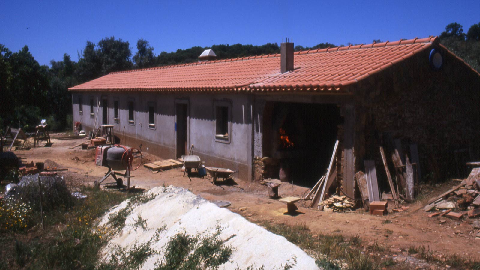 img010-Casa-reconstruida-Julho-98